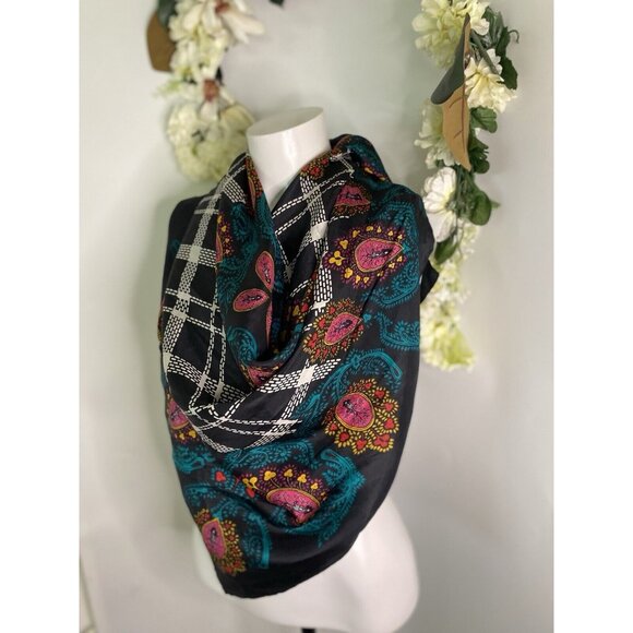 Vintage 1970s Square Diane von Furstenberg Silk Scarf Vibrant Black Multi 42" - Picture 6 of 16